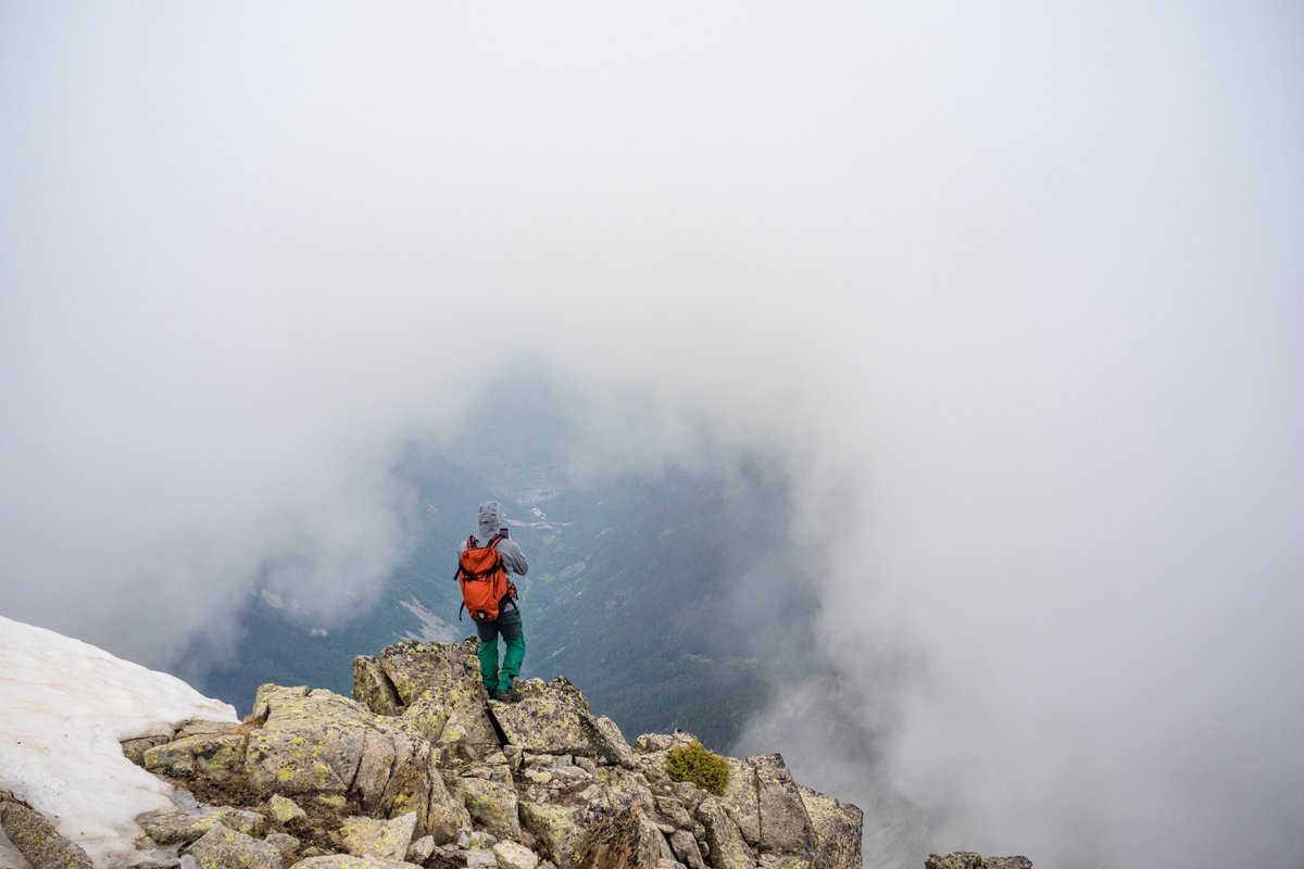 FjGonzalez76's tweet photo. Es curioso cómo a veces crees no echar de menos algo, hasta que vuelves a vivirlo...
La llamada de la #montaña: mi experiencia en el Parque Nacional de #Aigüestortes celebrando el evento #openmountain de @hellyhansen. 💯
👉 https://t.co/jjplUJjOAs https://t.co/UtH4jLLNJW