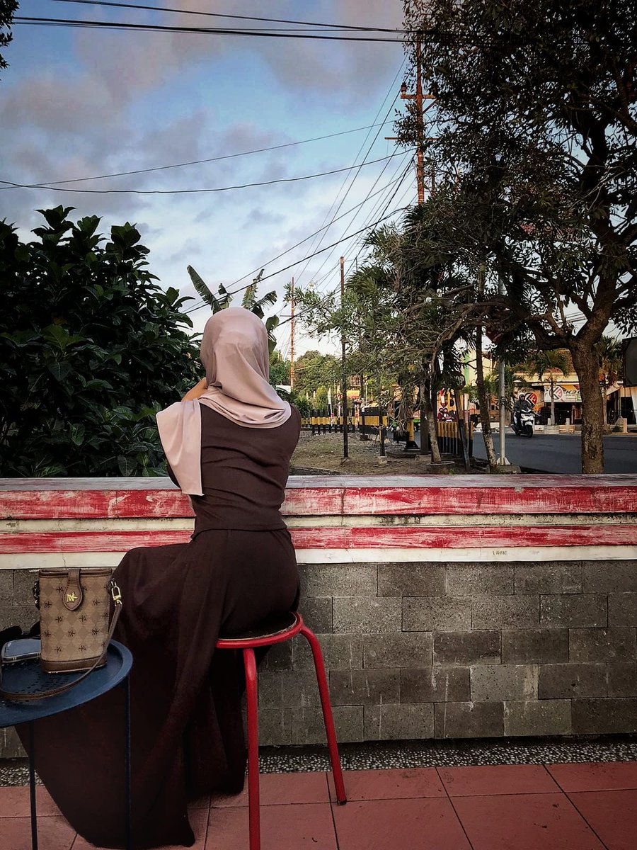 manismu~ tweet media