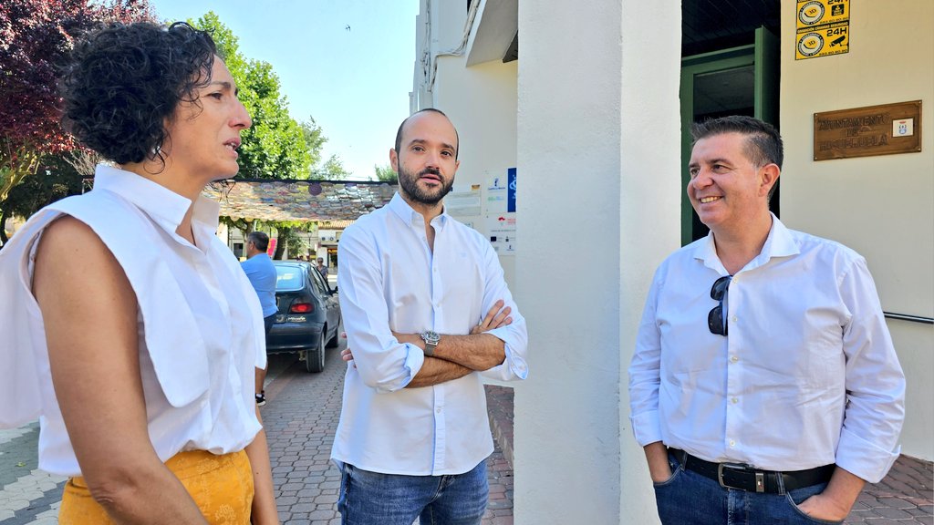 dipualba's tweet photo. 🛣 1,2 millones € para mejorar más de 10km de la #AB215 entre #Higueruela y #HoyaGonzalo
👉🏼Una actuación que refuerza la #conectividad y la #SeguridadVial en el #CorredorDeAlmansa
💬@santicenizate: “Invertir en carreteras es invertir en oportunidades”.
https://t.co/dQYuHDF4Z4 https://t.co/wyZ0I7FhFp