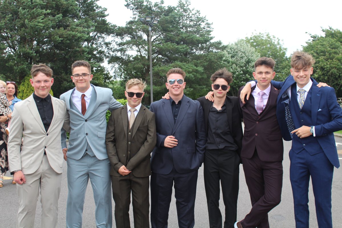 Saddleworth School tweet media