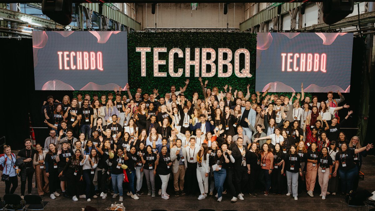 🚀 ¿Tienes una startup innovadora en València?
¡TechBBQ 2025 te espera en Copenhague!
València Innovation Capital ofrece: 40 entradas gratis.
📅 27-28 agosto
Solicita tu plaza antes del 8 de julio a las 15:00h. Consulta las bases: bit.ly/403c5t7