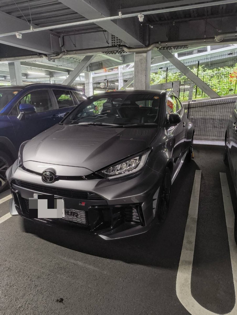 ちびヤリス tweet media