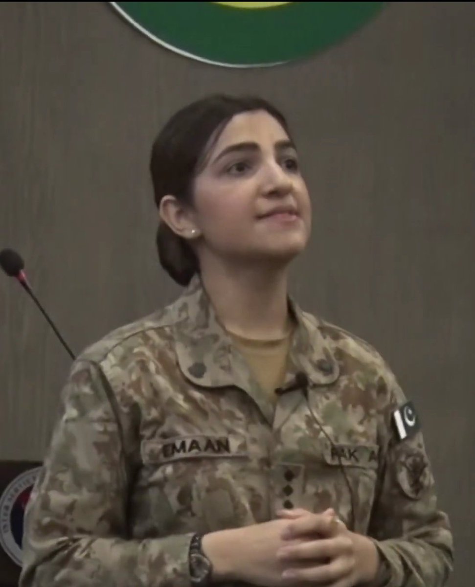 ٹیرین وائٹ خان کے بھائی اس شخصیت کے بارے میں بکواس کر رہیں ہیں.