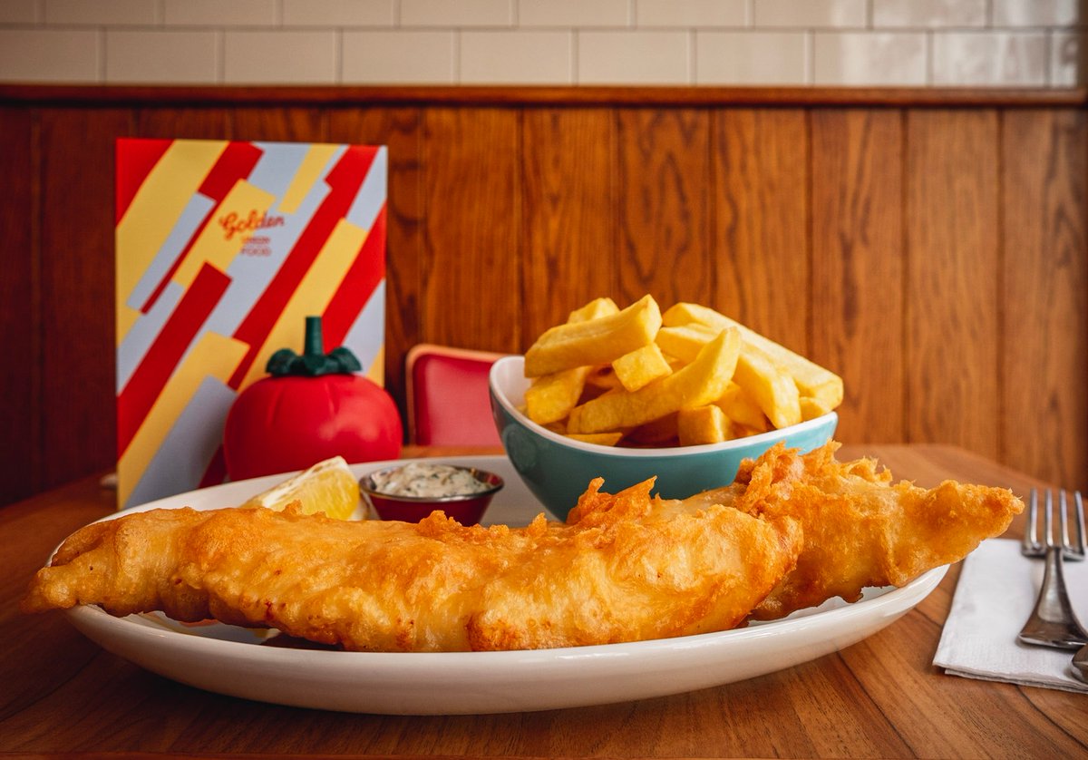It’s Thursday – time for a proper chippy tea! 🐟🍟
Freshly battered fish, crispy hand-cut chips &amp; all the trimmings.
Dine in or takeaway – locals &amp; tourists welcome!
📍 Central Fish &amp; Chip Shop
#FishAndChips #SupportLocal #ChippyThursday