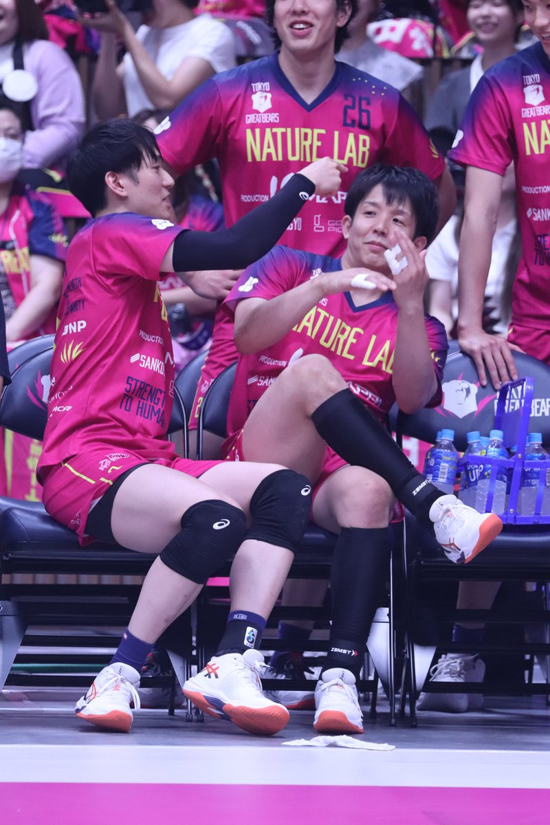 Vリーグ トレカ男子バレーボール長友優磨選手　21枚セット 長友優磨 - Cerca / X