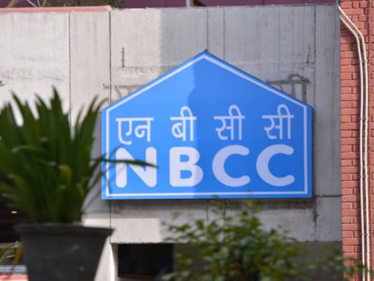 psuconnect's tweet image. NBCC secures three major orders worth Rs 65.73 crore...

Read here-👇 
psuconnect.in/psu-news/nbcc-…

#NBCCOrders #InfrastructureDevelopment #KarnatakaProjects #OdishaConstruction #ProjectManagement @OfficialNBCC