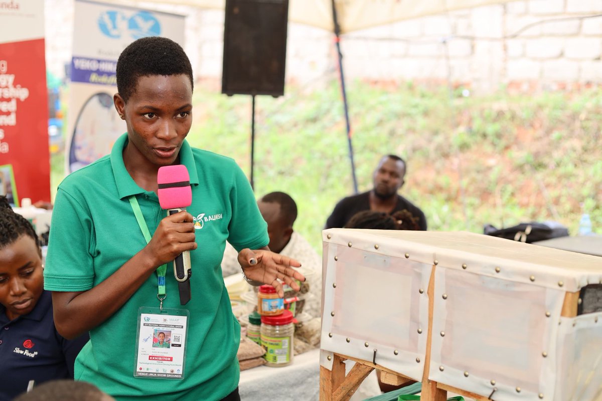 FD TV Media (@fdtvmedia) on Twitter photo Sunkit Technology, an innovative technology addressing challenge of fruit wastage during peek season, helping farmers to add value to their fruits. It improves product quality without tampering with the flavor & texture <a href="/pelum_uganda/">PELUM Uganda</a>
#PELUMAtAgricShow
#KnowWhatYouEat
#AgricShow25 Sunkit Technology, an innovative technology addressing challenge of fruit wastage during peek season, helping farmers to add value to their fruits. It improves product quality without tampering with the flavor & texture <a href="/pelum_uganda/">PELUM Uganda</a>
#PELUMAtAgricShow
#KnowWhatYouEat
#AgricShow25