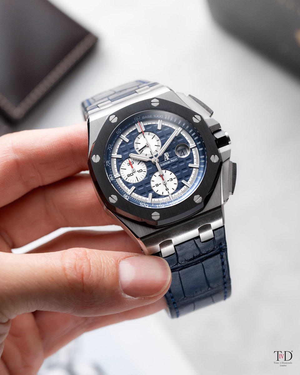 time4diamonds's tweet photo. AUDEMARS PIGUET ROYAL OAK OFFSHORE 44MM PLATINUM BLUE DIAL WATCH - https://t.co/NVYmSbA6d6 https://t.co/yztkJE6ZpJ