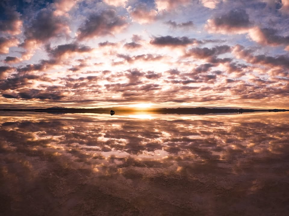Photo of the Day
空と大地の境界が、消える。
ボリビア・ウユニ塩湖に映し出された、自然のミラーショー🪞
📸 Directed by Bruno（GoPro Awards $100受賞作）

お気に入りの作品を応募しよう👉 GoPro.com/Awards