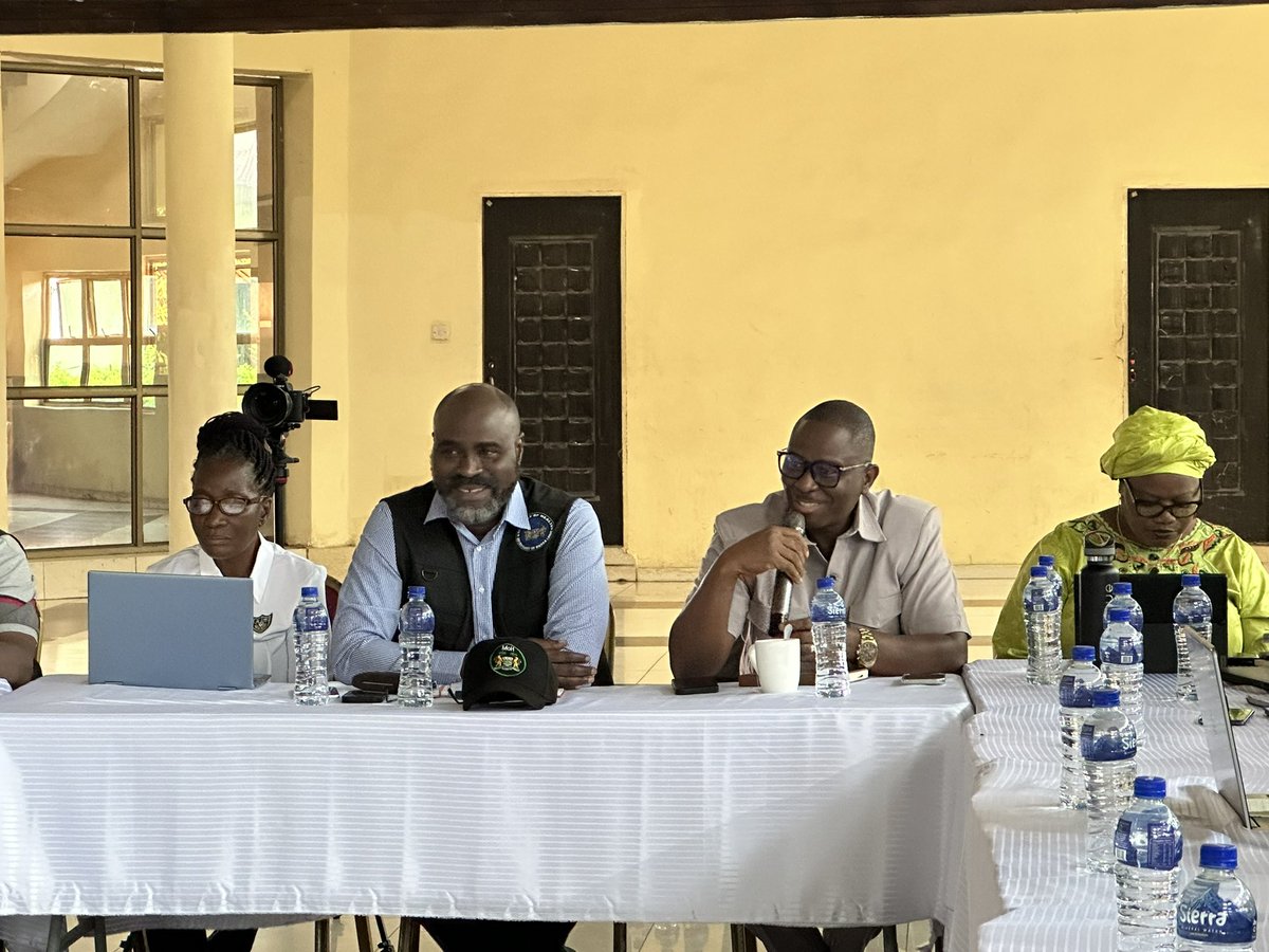 mohs_sl's tweet image. Happening now!! The national steering committee of @MoH and @pihsierraleone meet to discuss the completion & official commissioning of the maternal center of excellence in #Kono. When ready, this facility will completely transform healthcare for mothers and babies in #SierraLeone
