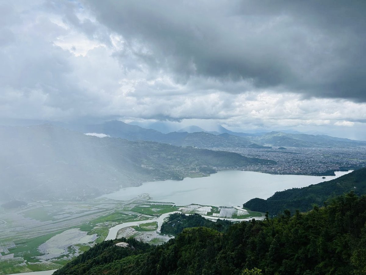 amritnepathya's tweet image. लौ असारै मास झरी बल्ल पर्ला जस्तो भो …