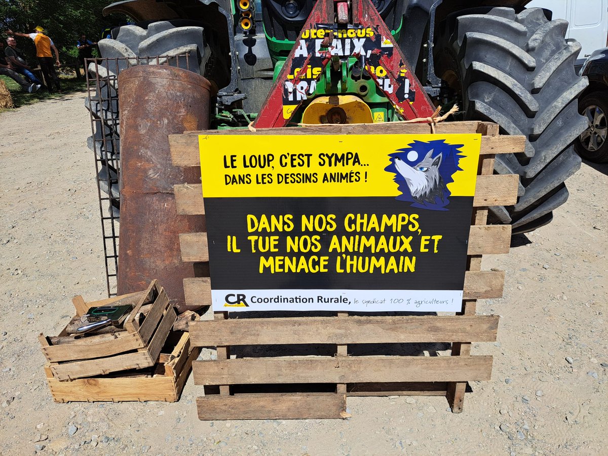 coordinationrur's tweet image. 🔴 AGRICULTEURS = ESPÈCES EN VOIE DE DISPARITION
La #CR de #Lozère était au Comité Grands Prédateurs pour exprimer ses revendications :
- Accélérer les procédures de tir de défense et renforcer leur efficacité
- Reconnaître pleinement les préjudices directs et indirects subis par