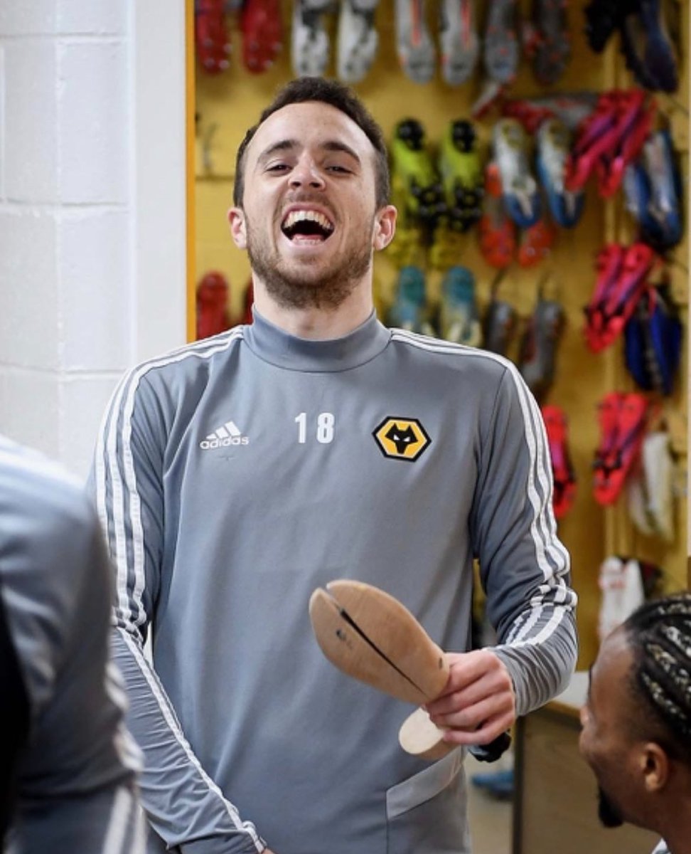 oliviashley's tweet photo. he did everything with a smile on his face. not only was he an incredible footballer but an even better person, i hope his children grow up to learn the joy he brought to so many people, he will be remembered forever 🤍 https://t.co/cHx0E2DzLC