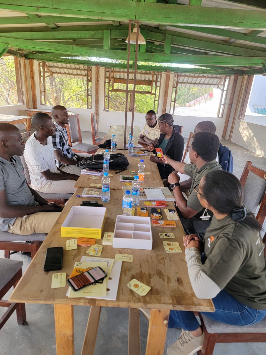 📍Kafue, Zambia
We are using a local version of #ResilientME! to teach communities about Human Wildlife Conflict insurance, through real life, interactive play.

Gamified. Localized. Impactful.
#WILDCover #ABEntheos #ResilientME #InsuranceForNature #HWCInsurance #HumanityInsured