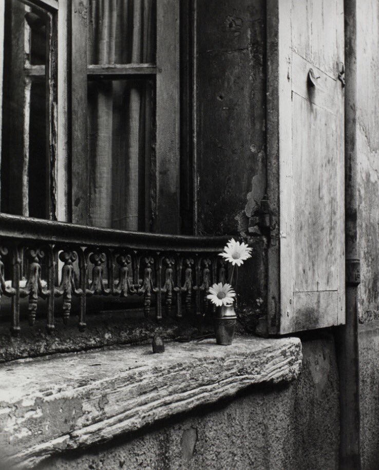 Paris 

©️Izis Bidermanas  - 1948 -