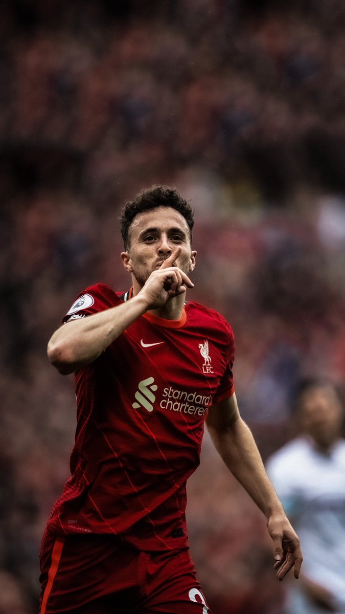 Shedding tears for a footballer. Don't let anyone tell you it's just a stupid game. Yes, this is more than just sport and this hits personal. Thank you Diogo for all the memories. We'll love you forever ❤️ #RIP #YNWA