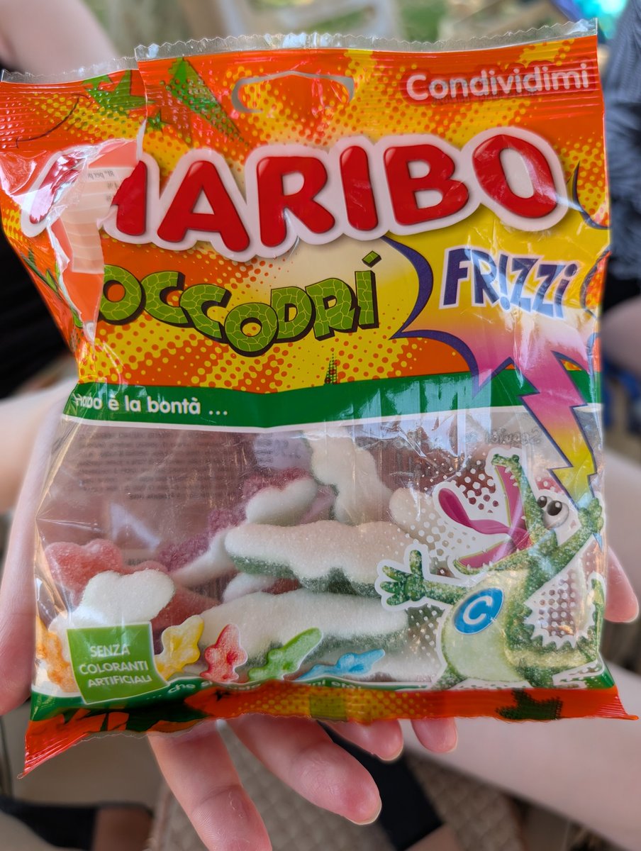 mintymurray's tweet photo. Hey @HariboUKI_ why don't we get these in the UK? They're a game changer! https://t.co/SSgRxStctM