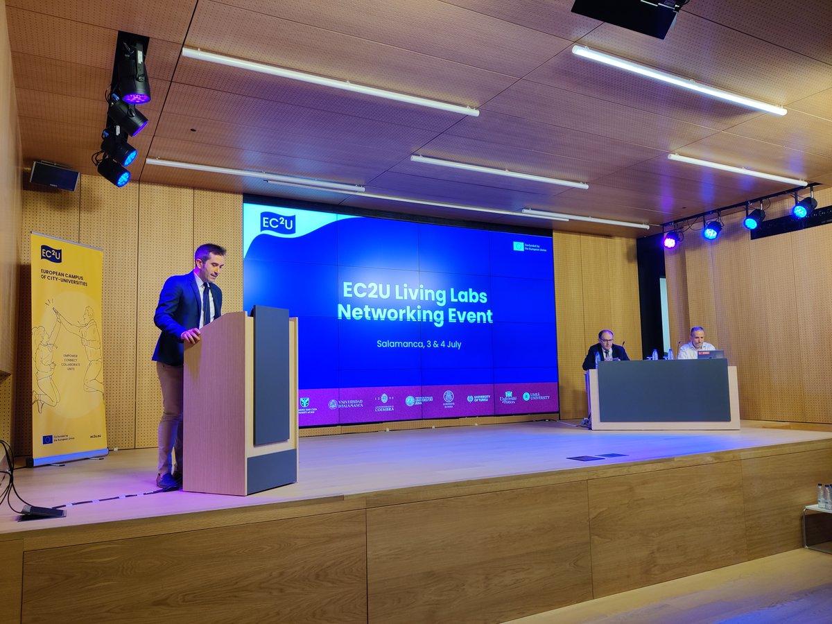 Universidad de Salamanca (@usal) on Twitter photo Compartiendo experiencias en innovación abierta, transferencia de conocimiento y participación ciudadana 👩💻👨💻
El vicerrector de Transferencia, Innovación y Emprendimiento, <a href="/febuma/">Federico Bueno de Mata</a> inauguró el encuentro EC2U Innovation Hub: join the Living Lab Networking.
Los Living Labs son Compartiendo experiencias en innovación abierta, transferencia de conocimiento y participación ciudadana 👩💻👨💻
El vicerrector de Transferencia, Innovación y Emprendimiento, <a href="/febuma/">Federico Bueno de Mata</a> inauguró el encuentro EC2U Innovation Hub: join the Living Lab Networking.
Los Living Labs son