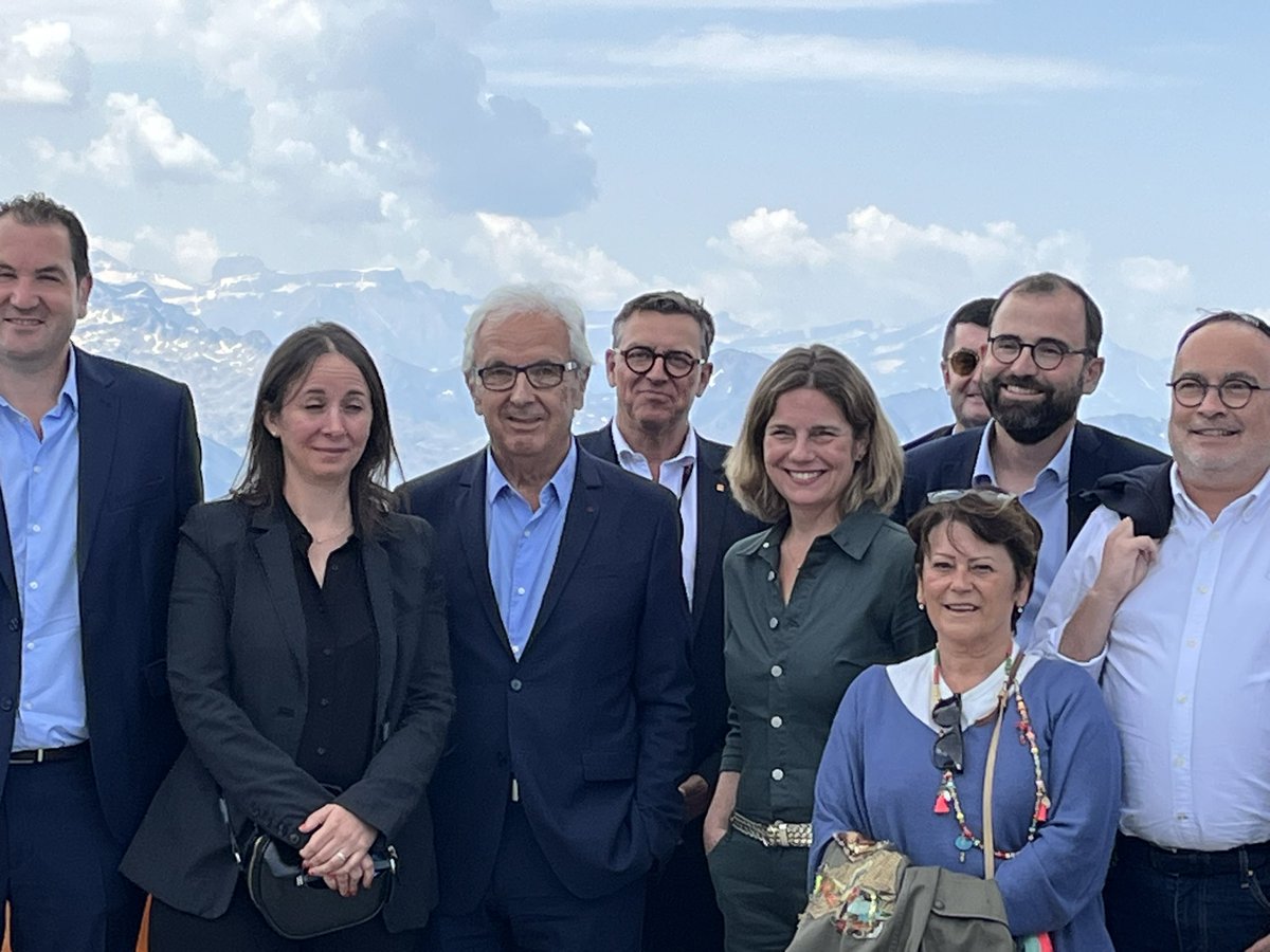 Sébastien Audra (@sebaudra) on Twitter photo 🚀La fin du déploiement de la #fibre dans les Hautes-Pyrénées, célébrée au <a href="/PicduMidi/">Pic du Midi</a>, marque le début d’une nouvelle ère numérique !
Avec des débits jusqu’à 30 fois + rapides, les habitants et entreprises profitent du Très Haut-Débit, essentiel pour l’IA, la e-santé et + encore 🚀La fin du déploiement de la #fibre dans les Hautes-Pyrénées, célébrée au <a href="/PicduMidi/">Pic du Midi</a>, marque le début d’une nouvelle ère numérique !
Avec des débits jusqu’à 30 fois + rapides, les habitants et entreprises profitent du Très Haut-Débit, essentiel pour l’IA, la e-santé et + encore