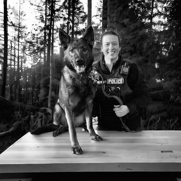 ThinBluePaw's tweet image. On the first anniversary of her death in the line of duty, we honour the courage and service of PD Zyla of Leicestershire Police. 🌈💙🐶🇬🇧🚔

“The day you were taken from me I will never forget. A piece of me died that day with you. Your heroic actions that day ensured I made it…