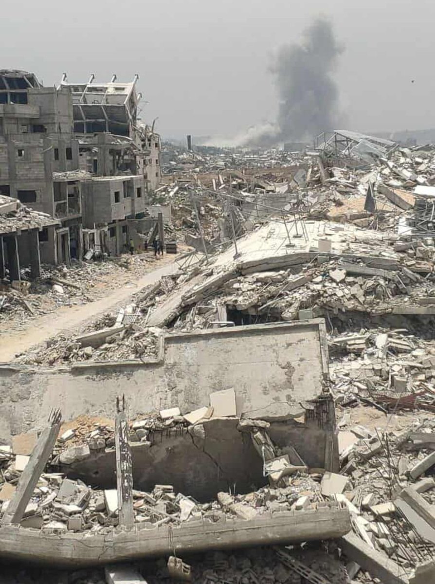 Siyonist zalimlerin Gazze'de yaptığı soykırımın gündemden düşmesine müsaade etmeyelim.