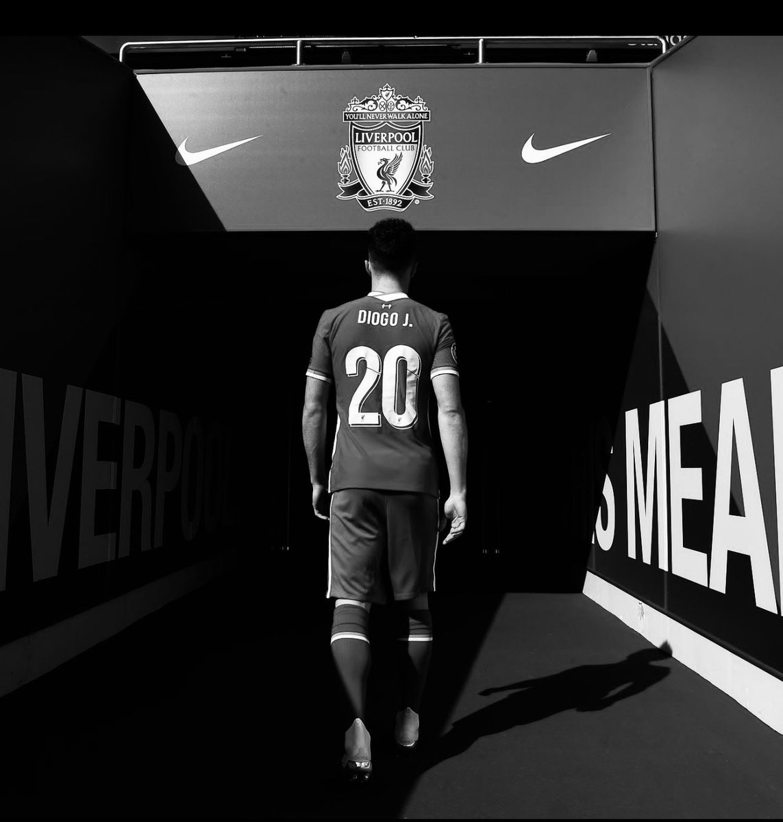 Everyone at Knowsley St Helens are devastated by the news of the tragic passing of <a href="/LFC/">Liverpool FC</a> footballer Diogo Jota 🥺

All our thoughts and prayers are with his family.

RIP <a href="/DiogoJota18/">Diogo Jota</a> You’ll Never Walk Alone

🧣💔