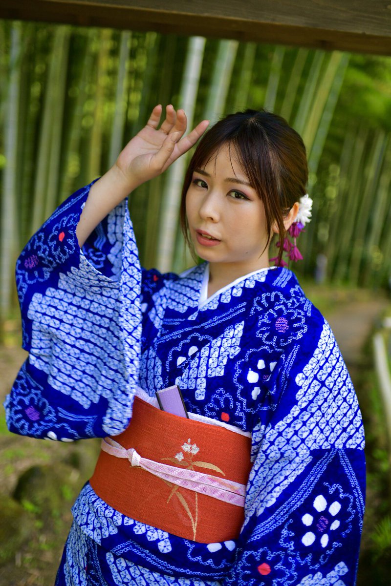 Tennshousann (@tennshousann) on Twitter photo 涼しい竹林へ。。風の音
2025.06.22ミネルヴァ撮影会
location:鎌倉エリア
モデル:あかね(<a href="/pandamama911/">あかね🧡ミス湘南2025ベストフォトジェニック🏆</a>)
#ファインダーの中の私の世界
#ファインダー越しの私の世界
#ポートレート撮影
#portrait #portraitphotography
#浴衣撮影
#ポートレート
#浴衣ポートレート
#路地裏
#浴衣女子 涼しい竹林へ。。風の音
2025.06.22ミネルヴァ撮影会
location:鎌倉エリア
モデル:あかね(<a href="/pandamama911/">あかね🧡ミス湘南2025ベストフォトジェニック🏆</a>)
#ファインダーの中の私の世界
#ファインダー越しの私の世界
#ポートレート撮影
#portrait #portraitphotography
#浴衣撮影
#ポートレート
#浴衣ポートレート
#路地裏
#浴衣女子