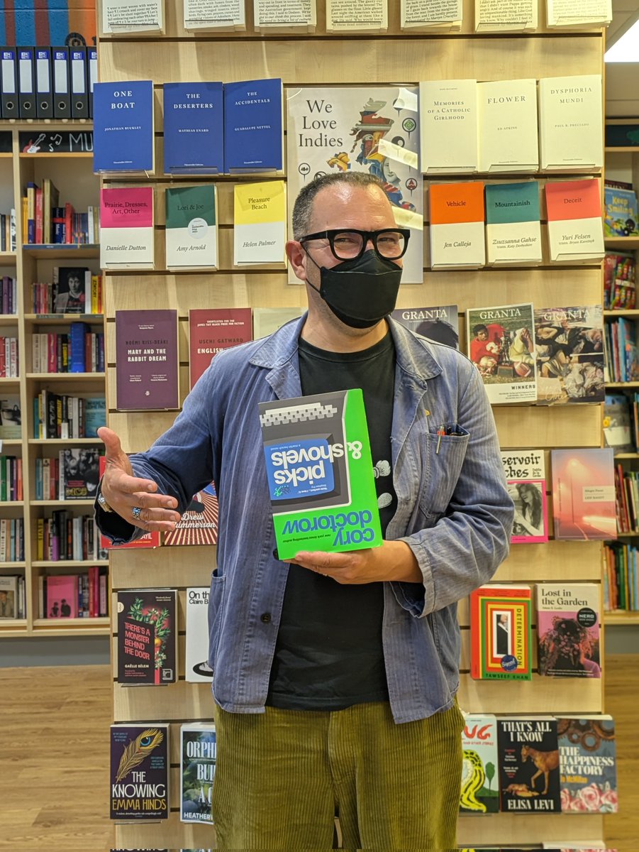 BlackwellsMcr's tweet image. A fantastic evening yesterday with the brilliant @doctorow, speaking about Picks & Shovels, big tech, AI and hope for the future. We hope you enjoyed it as much as we did!