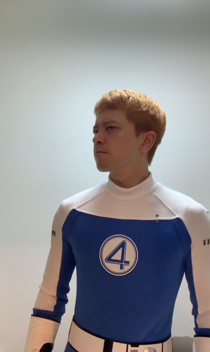 oimoex's tweet image. コスプレ　ファンタスティック4
ヒューマン・トーチ　ジョニー・ストーム

メイクしようにもどう変えたらいいか分からなくてしなかったけど、写真に撮るといくつか見えてきたので改善の余地あり🔥