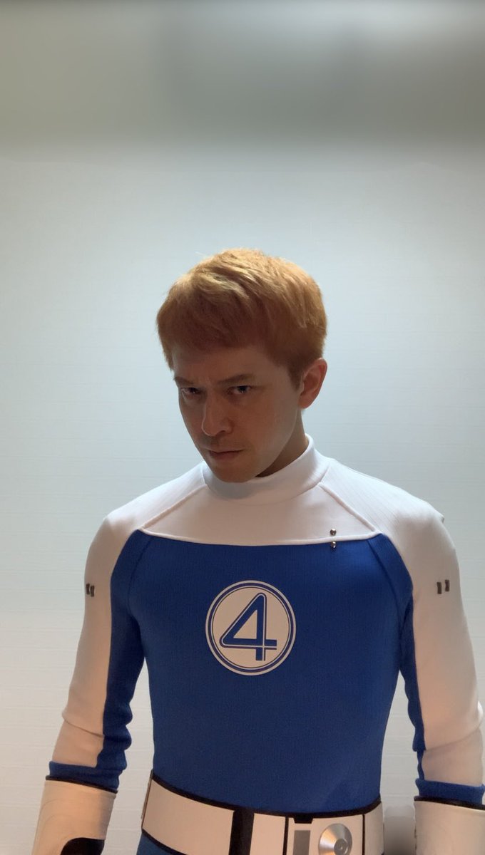 oimoex's tweet image. コスプレ　ファンタスティック4
ヒューマン・トーチ　ジョニー・ストーム

メイクしようにもどう変えたらいいか分からなくてしなかったけど、写真に撮るといくつか見えてきたので改善の余地あり🔥