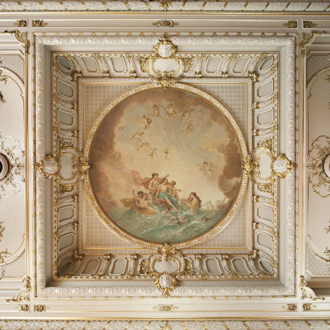 JohnCanningCo's tweet image. Here you can see a portion of the results of our #restoration work for the Ballroom ceiling at the Cosmos Club in Washington, D.C. Some of our work included restoring #historicplaster, #decorativepainting, #fineart, and #gilding. #LandmarkRestoration
📸Robert Benson Photography