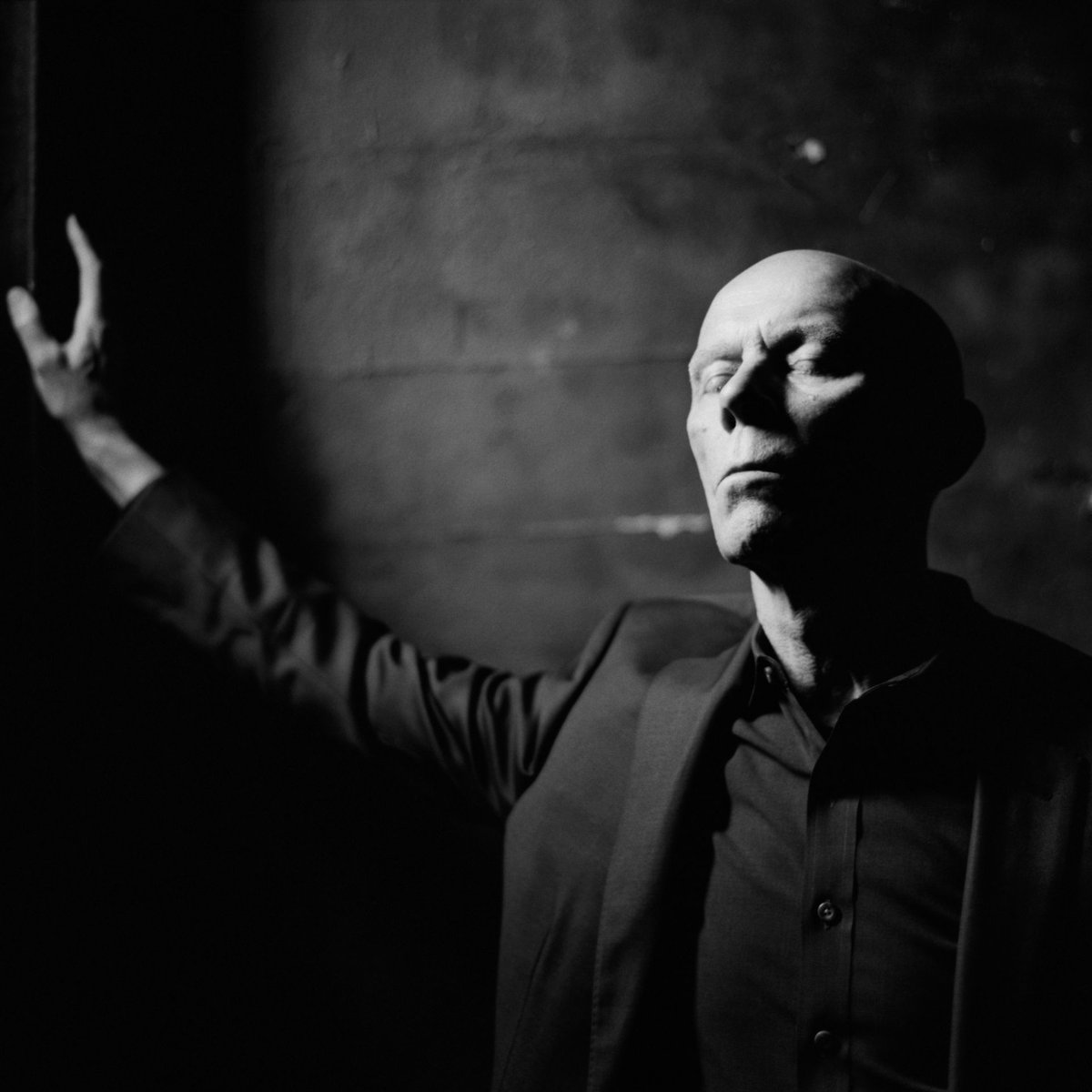 MuteUK's tweet image. Voltage. Vision. Vince.
Happy Birthday, Vince Clarke! A true synthpop pioneer whose work with Depeche Mode, Yazoo, Erasure & solo shaped the sound of generations!