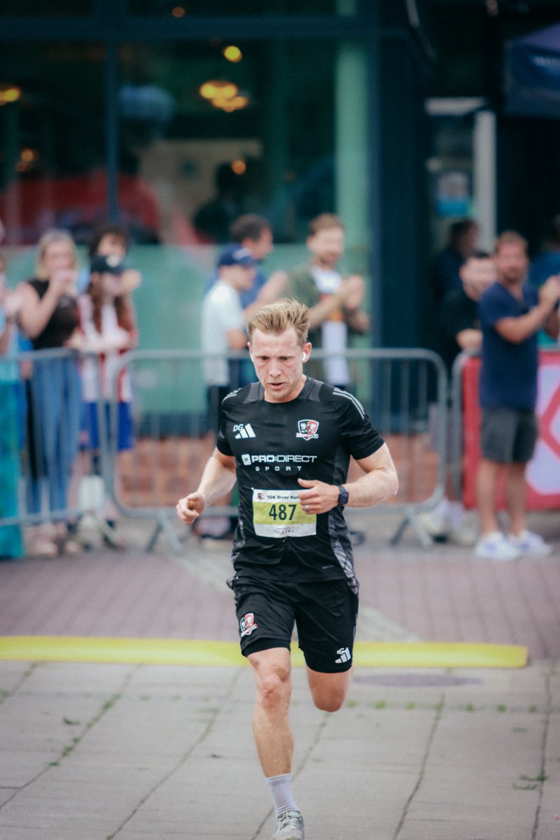 👏 Team ECFC smashed last Friday's 10k Riverside Run - running for <a href="/ExeterCCT/">Exeter City Community Trust</a> 🔥

There is still time to support them ➡️ justgiving.com/campaign/ecfc1…

#ECFC #SemperFidelis