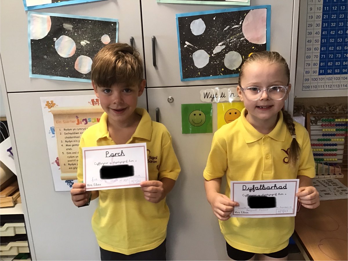 Tystysgrifau Gwerthoedd ym mlwyddyn 2 heddiw!👏🏻👏🏻
Values certificates in year 2 today!👏🏻👏🏻