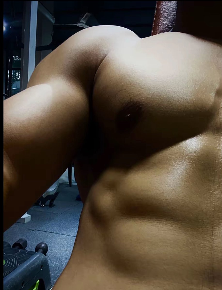 Love his body 🥰