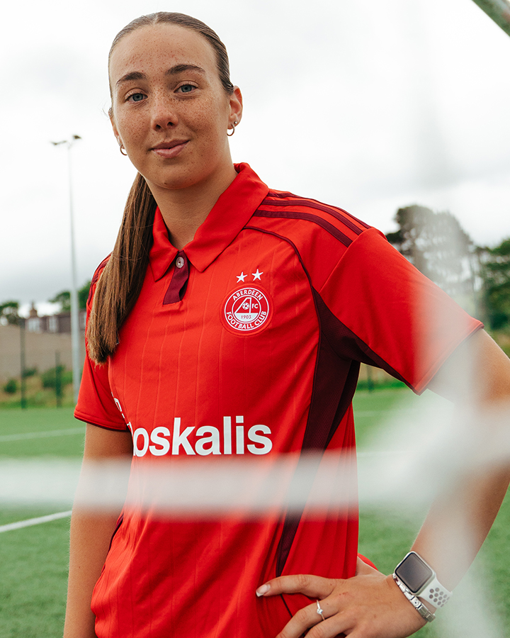 Staying with the Dons 🫶

Congratulations both!