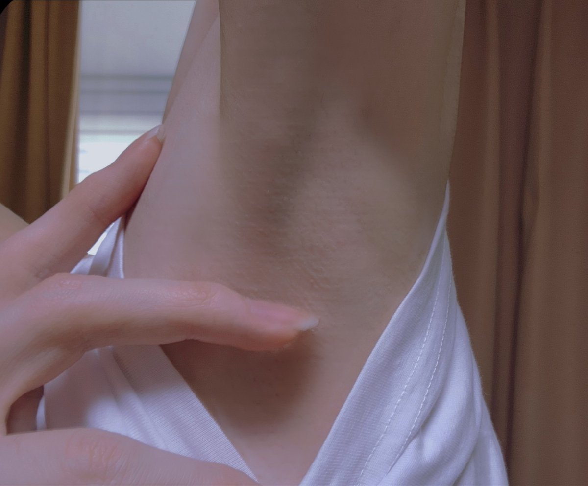 더워서 야한냄새나는 매끈 겨보지 ❤ 손보지 ❤

이거 보면서 온갖 더러운 상상하다가 💞

그대로 손보지 사이 겨드랑이에 싸줘..❤

#시디 #여장 #보추 #구닝