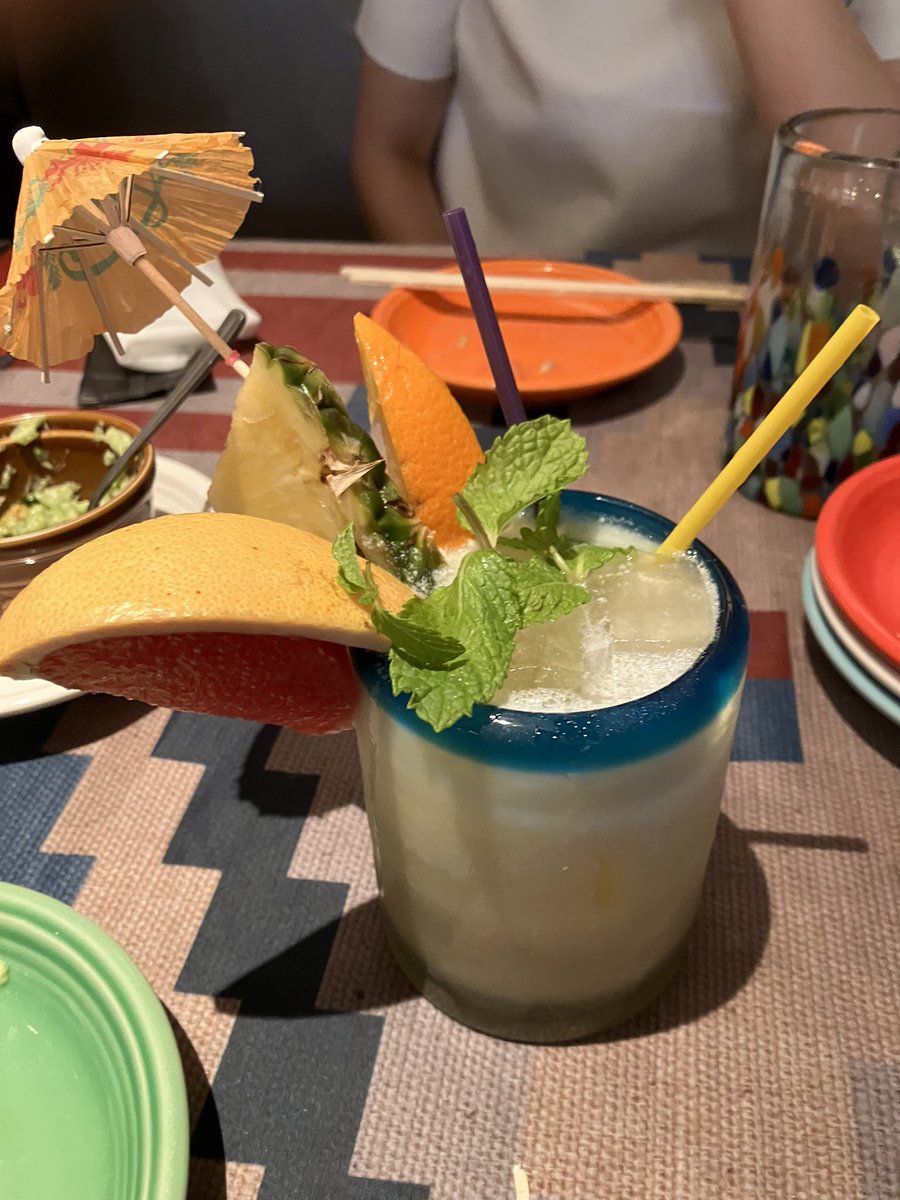 Reopa_35's tweet photo. 恵比寿でメキシカン🌮🇲🇽満喫中 https://t.co/ErM30mMZyP