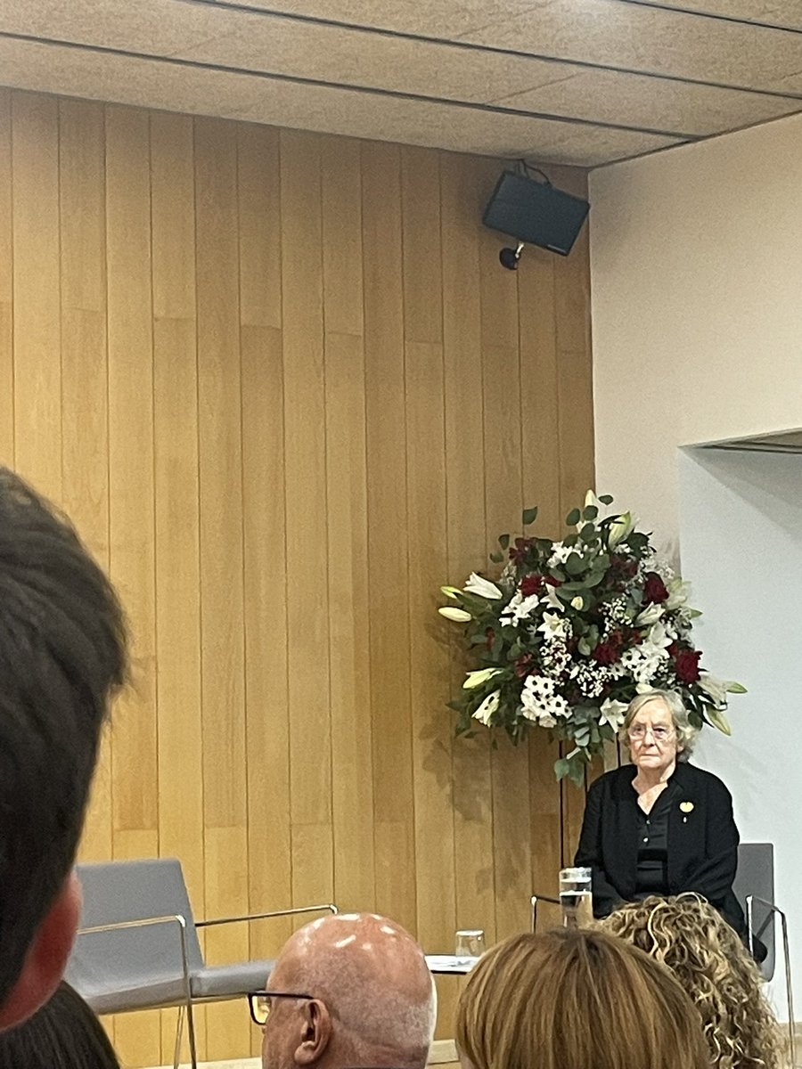 Que bonic i sentit l’acte d’investidura de #NúriaCuxartAinaud com a Doctora Honoris Causa
de la <a href="/uvic_ucc/">UVic-UCC</a> I quina donassa!: “La revolta és ser-hi!” Visca les infermeres i la cura 👏👏 <a href="/UVic_FCSB/">Facultat de Ciències de la Salut i el Benestar</a>