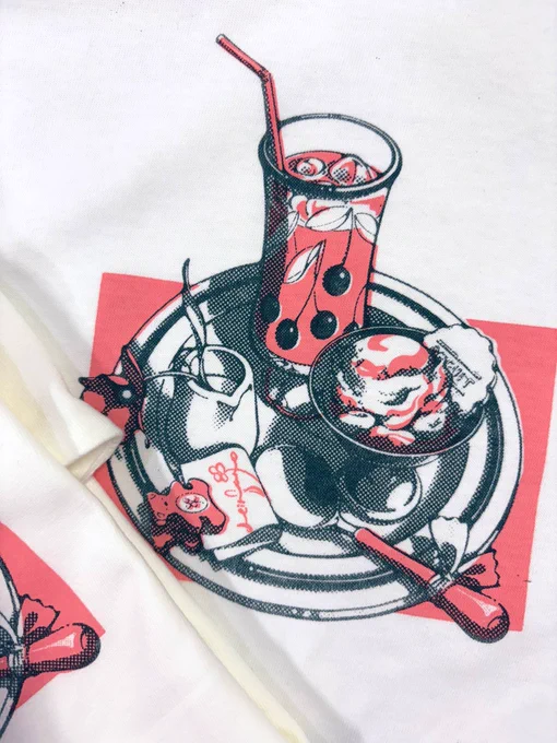 🄽🄴🅆 ​ 🄶🄾🄾🄳🅂 気まぐれ制作Tシャツ&amp;トートバッグ 暑!と思って急きょ気まぐれに作った半袖Tシャツなどです 一枚一枚手刷りのシルクスクリーンなので、色の濃さの違いやズレが全部違う仕様になってます いっぱい失敗して枚数少なめ悲、 #デザフェス61 #デザフェス