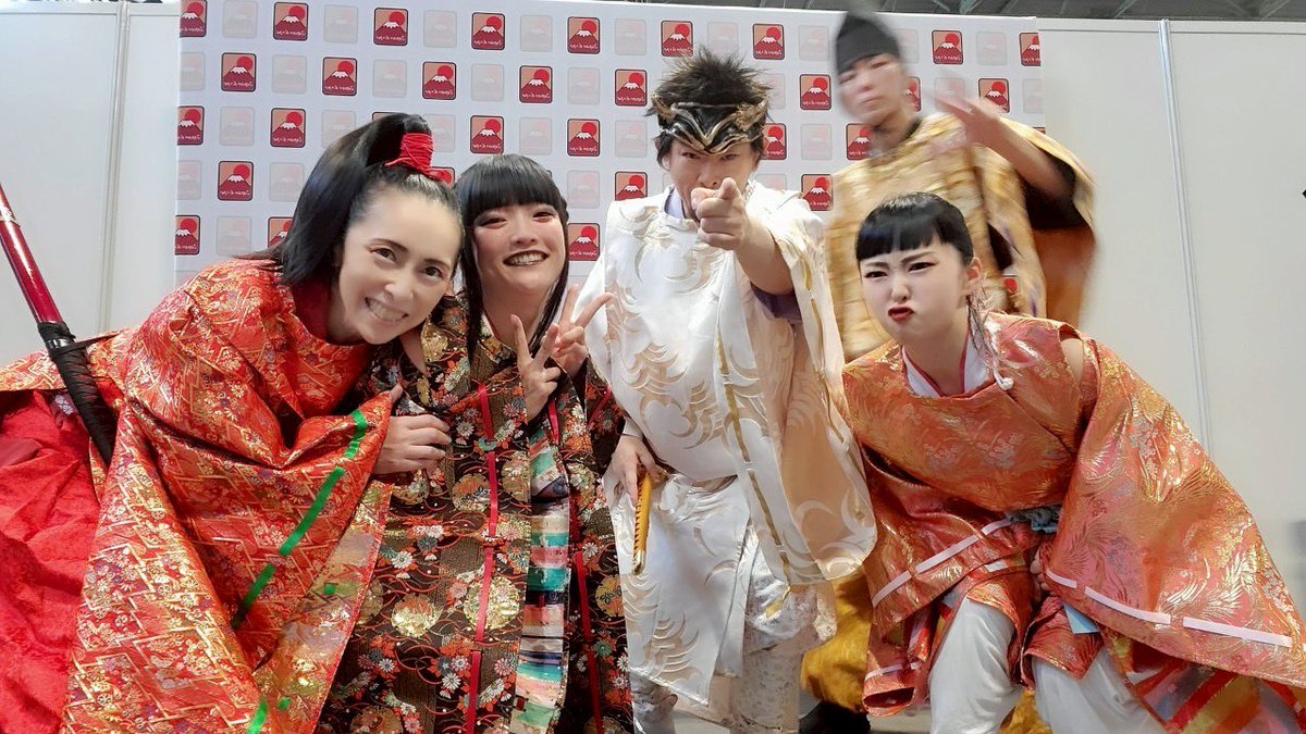 JlUpVR2SXonWNWX's tweet photo. 〜八剱パリ情報〜
いよいよ本番です！
興奮しています！
#BKMS
#武双剣舞威衆八剱
#八剱
#JapanExpo2025 https://t.co/j28dPMt7Rx