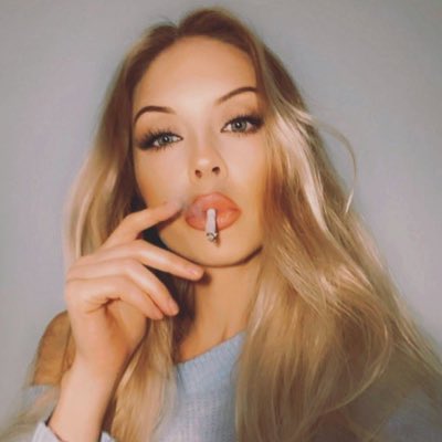 #NewProfilePic 
Long live smokers 😅