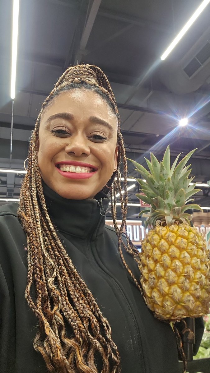 Reflections from our June sale at @foodloversmarket Waterfall Ridge. You can expect more deals in July so WATCH THIS SPACE!!!
#Thebestinfresh
#supportlocal