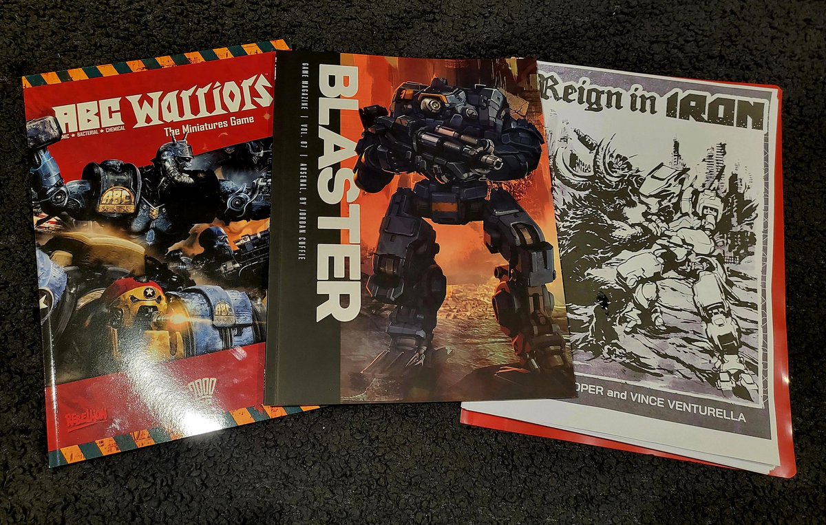 Currently reading rules for 3 different games

Love my Mechs 🤖