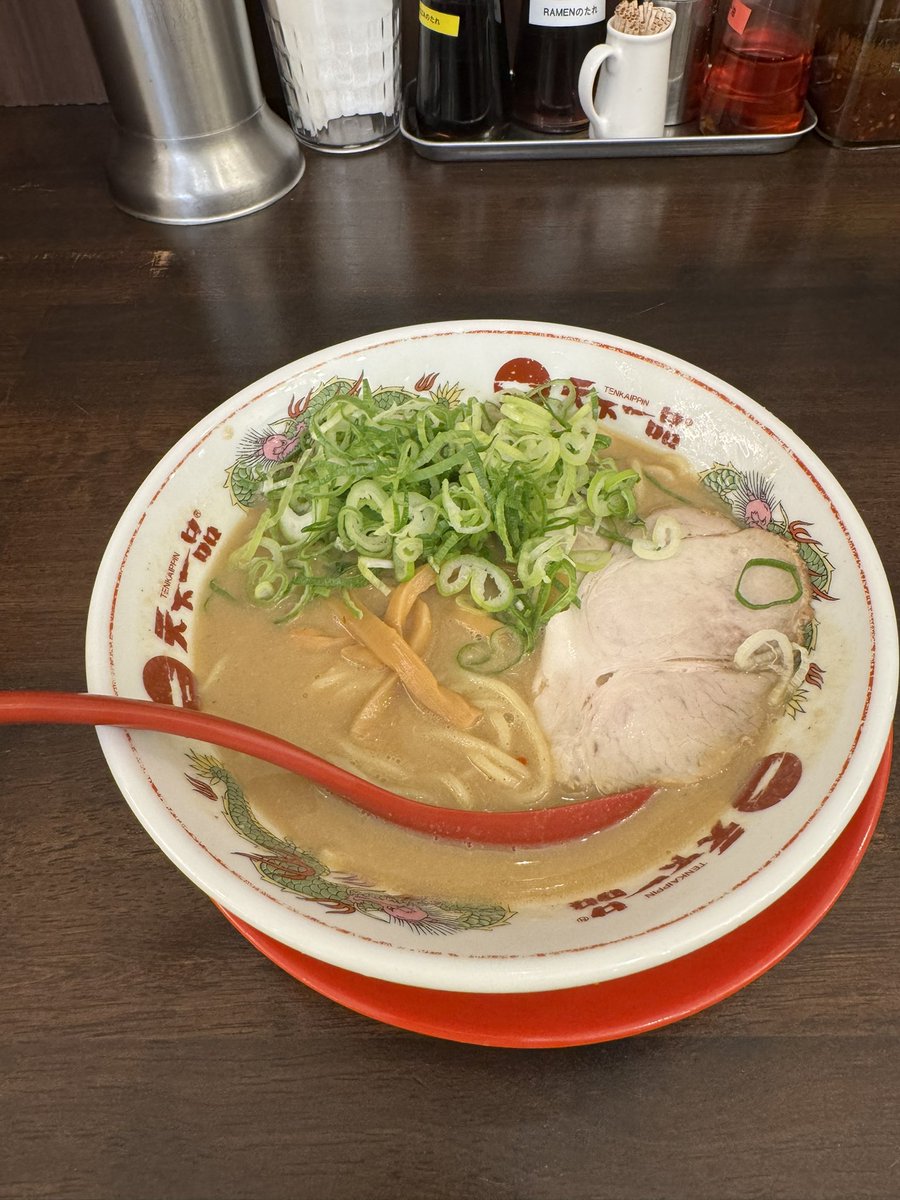 ymhr_kgr's tweet photo. 京都で食べるこってり。 https://t.co/Ro1pM1xuxH