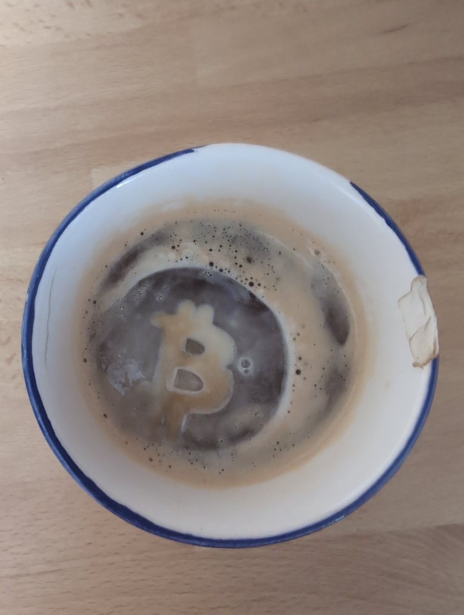 Was kann es bei der Hitze besseres geben als einen homemade Bitcoin-Eiskaffee <3