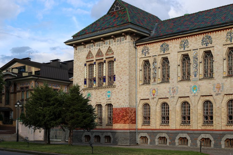 Yesterday, I sent a letter about my visit to Poltava.
Today, the city was attacked by drones.

My letters don’t just show and keep the beauty of Ukraine. 
They reveal what hides behind the words:
“the city that was attacked.”

Thank you to those of you who read.