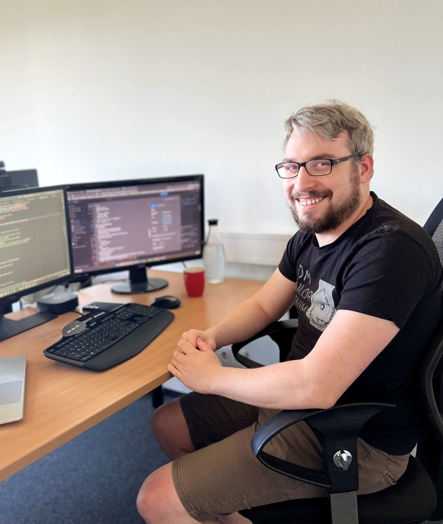 Willkommen im Team, Tobias! 👨‍💻🎓
Seit letztem Jahr bereichert Tobias unser GisboTimer Entwicklungsteam und schreibt nebenbei auch noch seine Masterarbeit darüber.

Wir freuen uns sehr, dass du Teil unseres Teams bist! 🙌
#gisboteam #gisbo #Softwareentwicklung