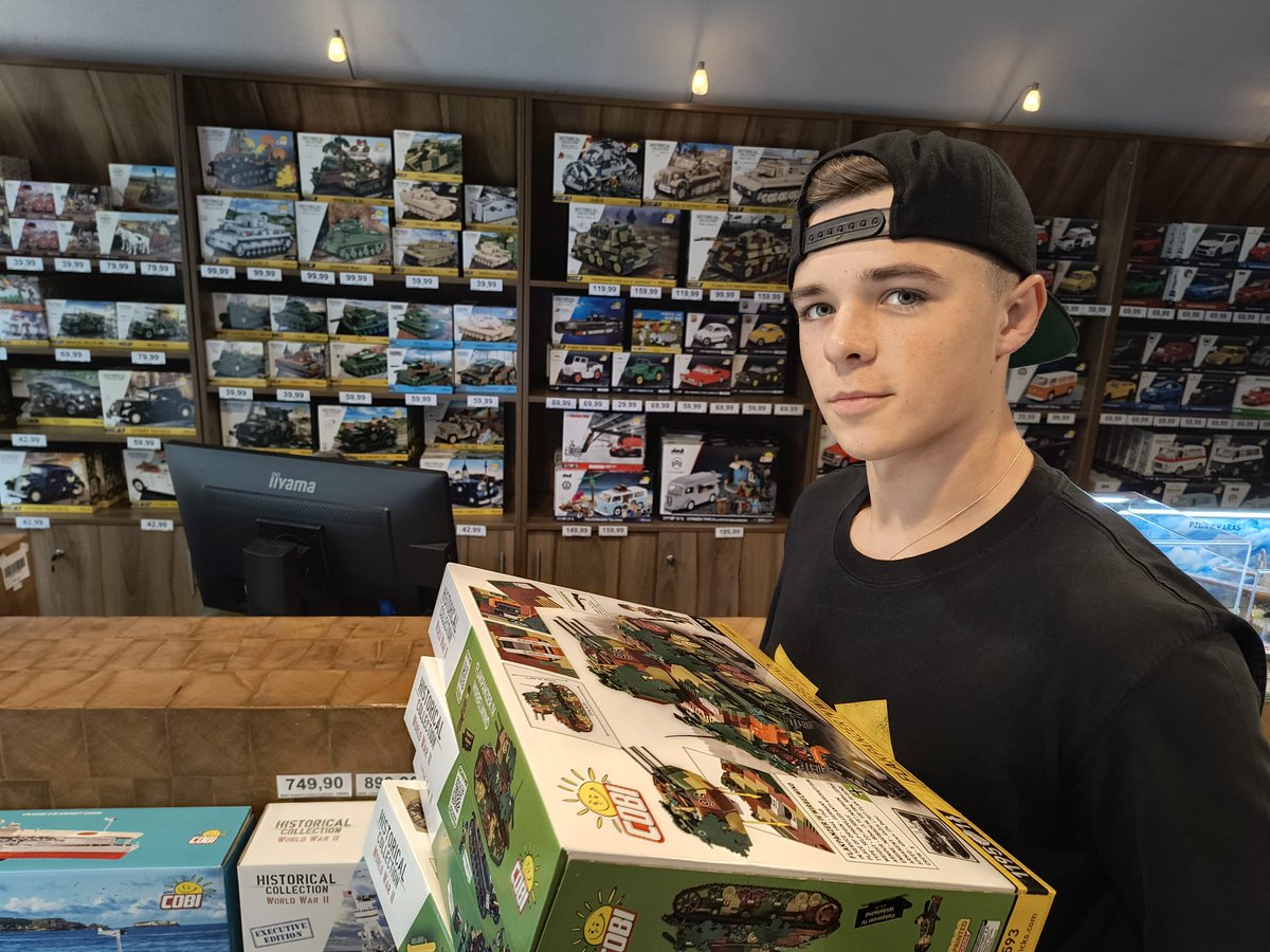 COBI_Bricks's tweet image. 🌟🏰✨ Odkryj nowy COBI Store Cytadela w Warszawie! 🧱🎉
📍 Lokalizacja: ulica Jana Jeziorańskiego 4 (BRAMA NOWOMIEJSKIA), przy Muzeum Wojska Polskiego na Cytadeli.
🗺️ Dzięki nawigacji w Google Maps trafisz do nas bez problemu:
maps.app.goo.gl/cygEK3BSAuYSap… 
🕒 Godziny otwarcia: 
▪️…