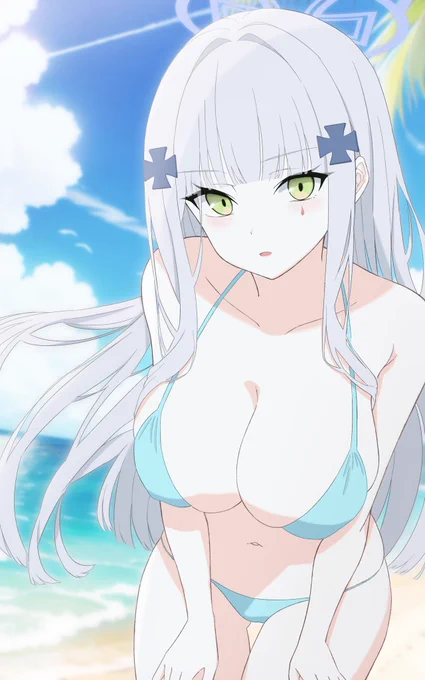 水色ビキニのクルカイ